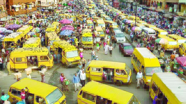 Commercial bus drivers begin 7 day strike in Lagos